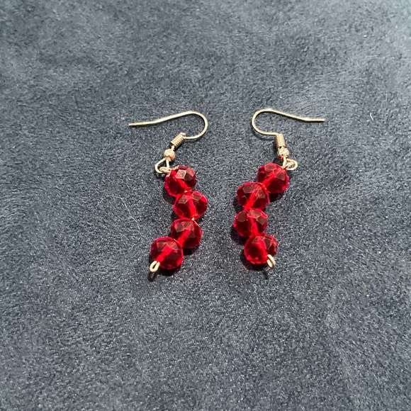 Earring - Picture 2 of 6